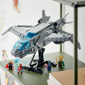 Tryskáč Avengerov Quinjet