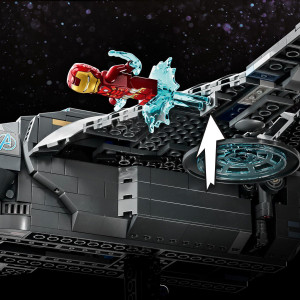Tryskáč Avengerov Quinjet