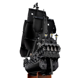 Pirátska loď kapitána Jacka Sparrowa