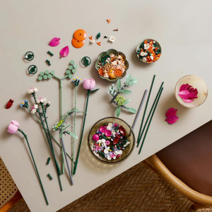 Krásna kytica rúžových kvetov